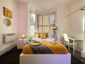 Tranquil Haven Studio Escape in Vibrant Birmingham